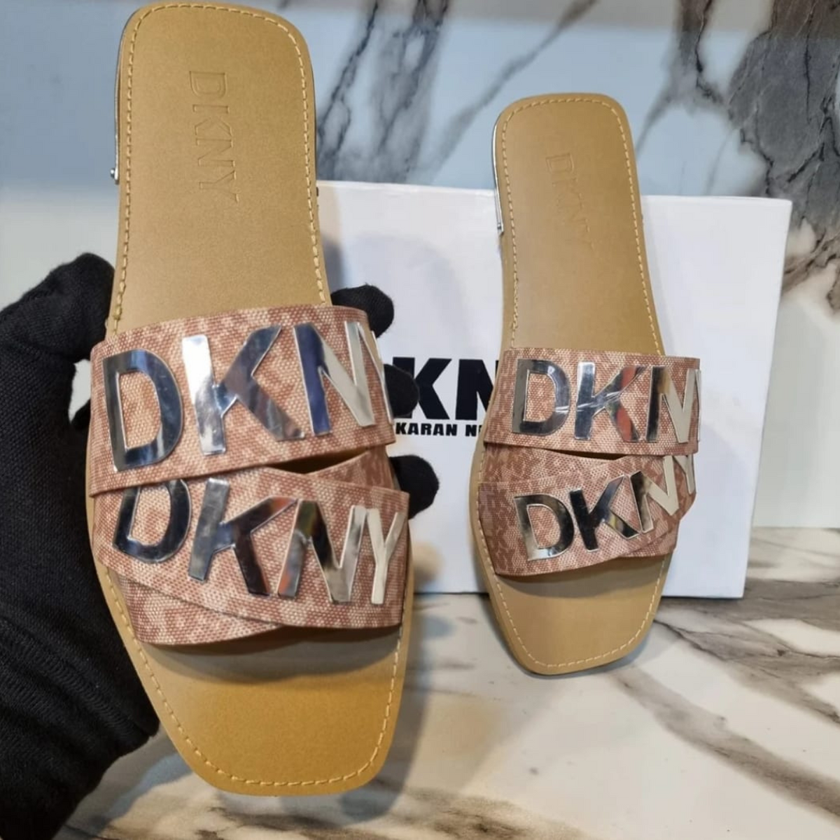 D k n y flats