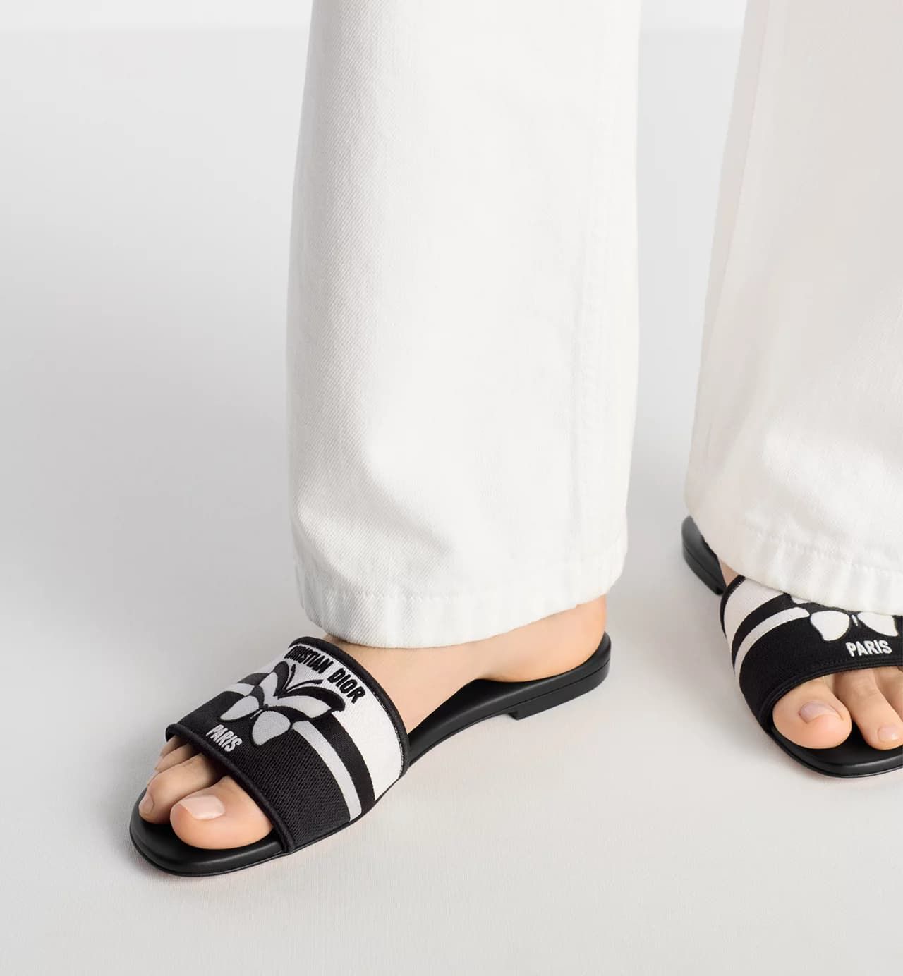 Christian dior slides
