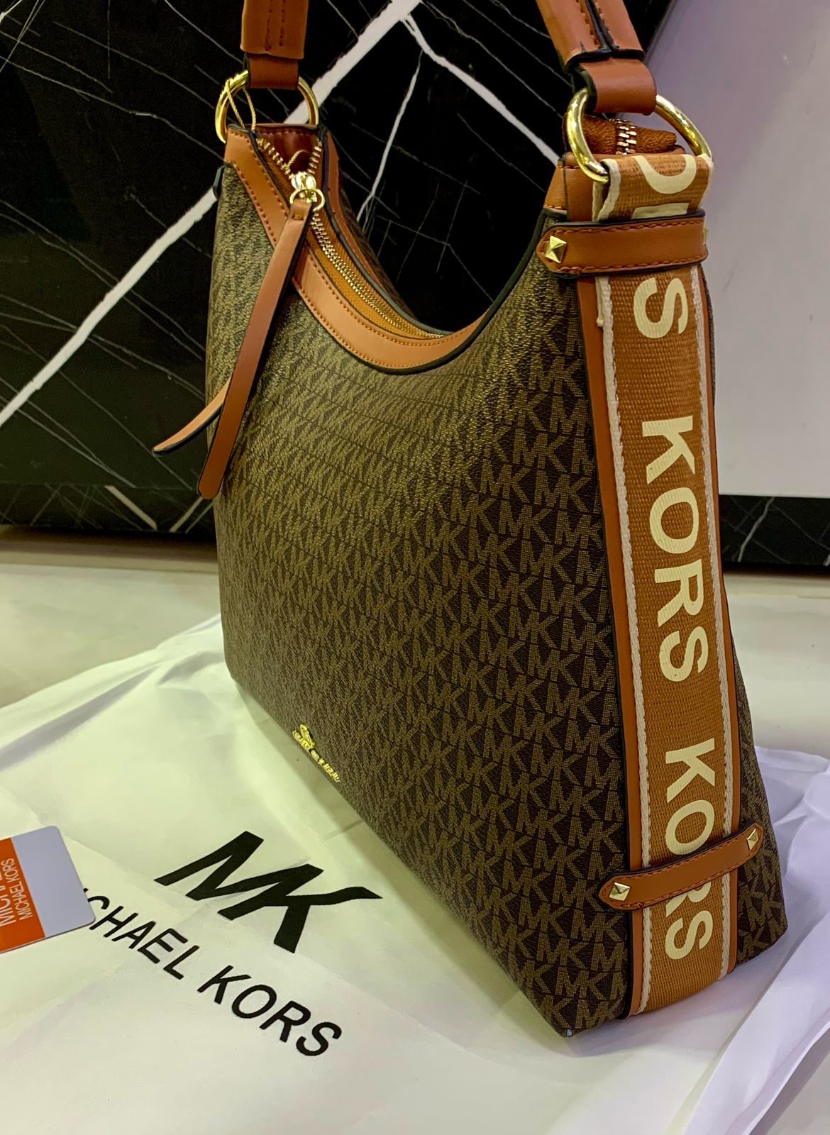 Micheal kors shoulder bag