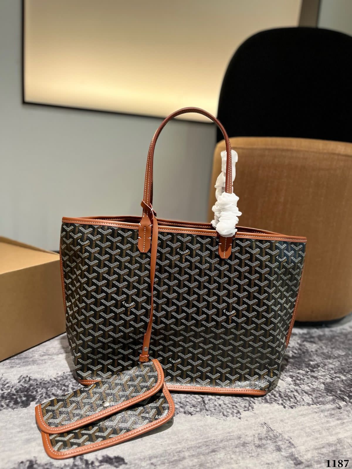 Goyard tote bags