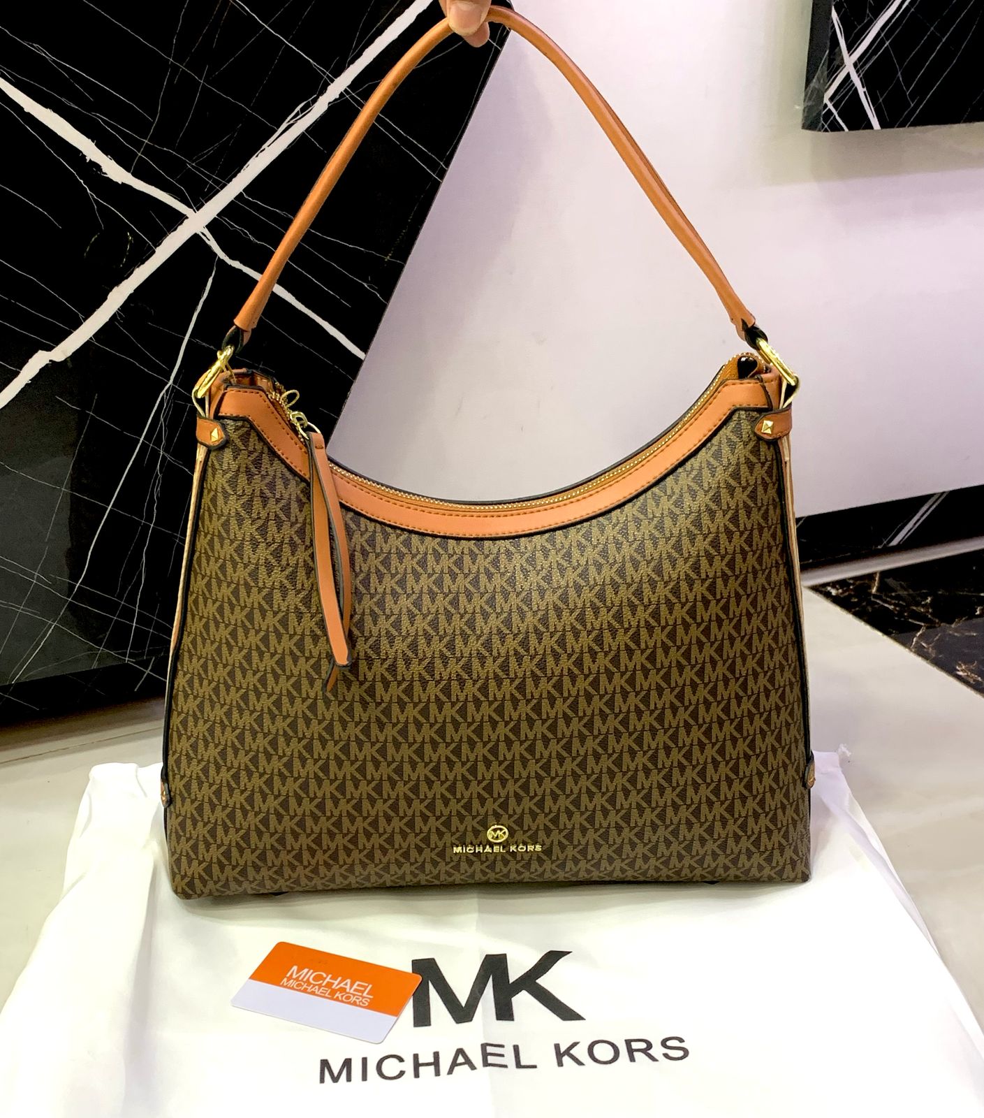 Micheal kors shoulder bag