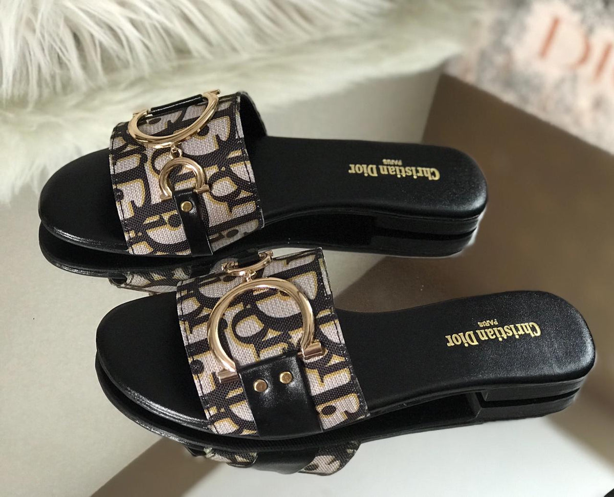 Christian dior slides